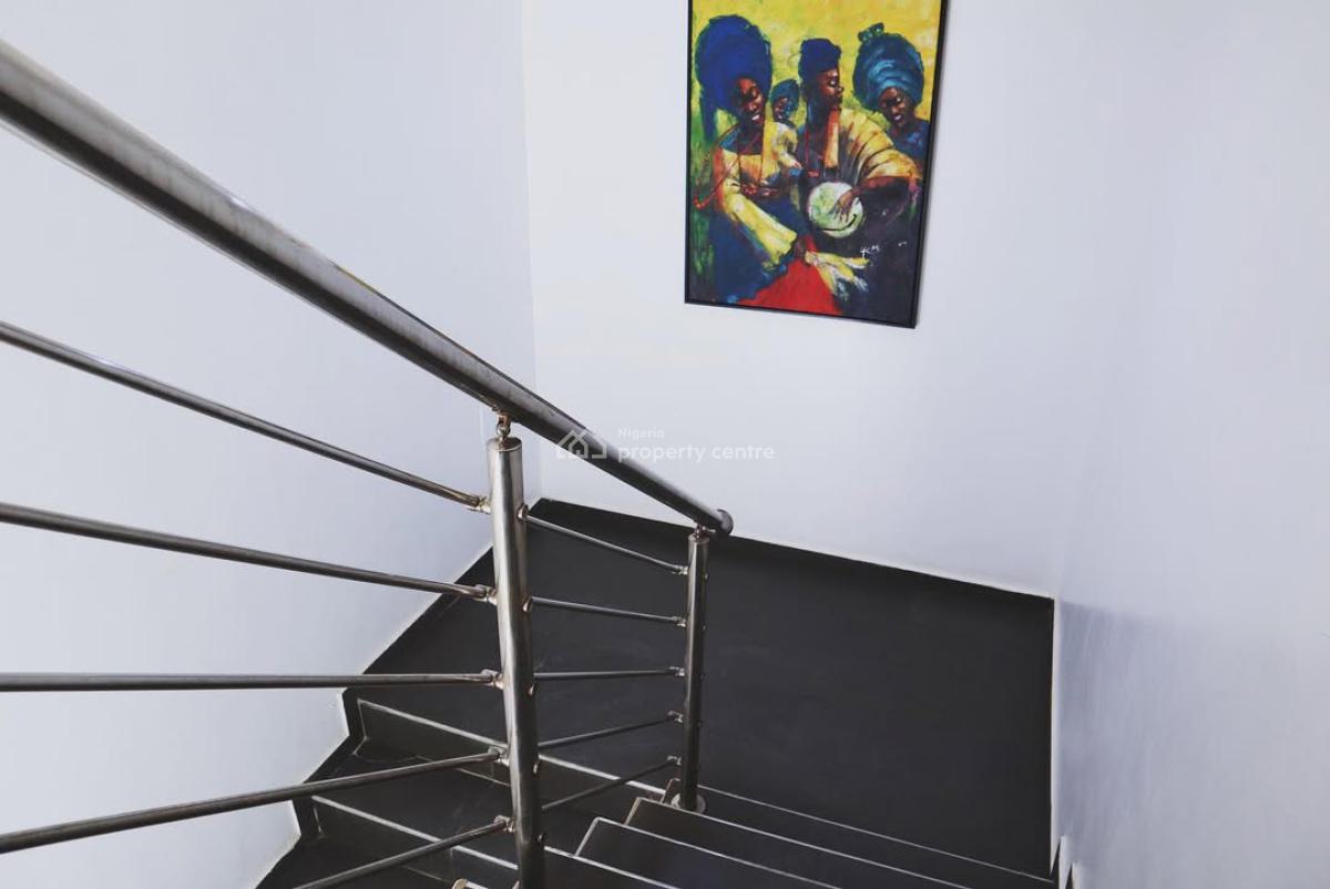 Beautiful 2 Bedroom Apartment, Oladipupo Bateye, Ikeja Gra, Ikeja, Lagos, Flat / Apartment Short Let