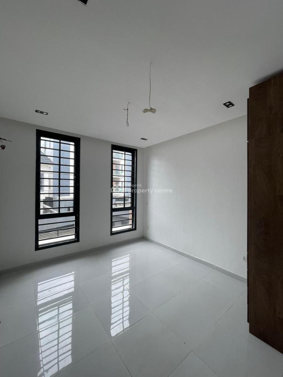 Newly Built 2 Bedroom Apartment with Excellent Facilities, Ologolo, Lekki, Lagos, Flat / Apartment for Rent