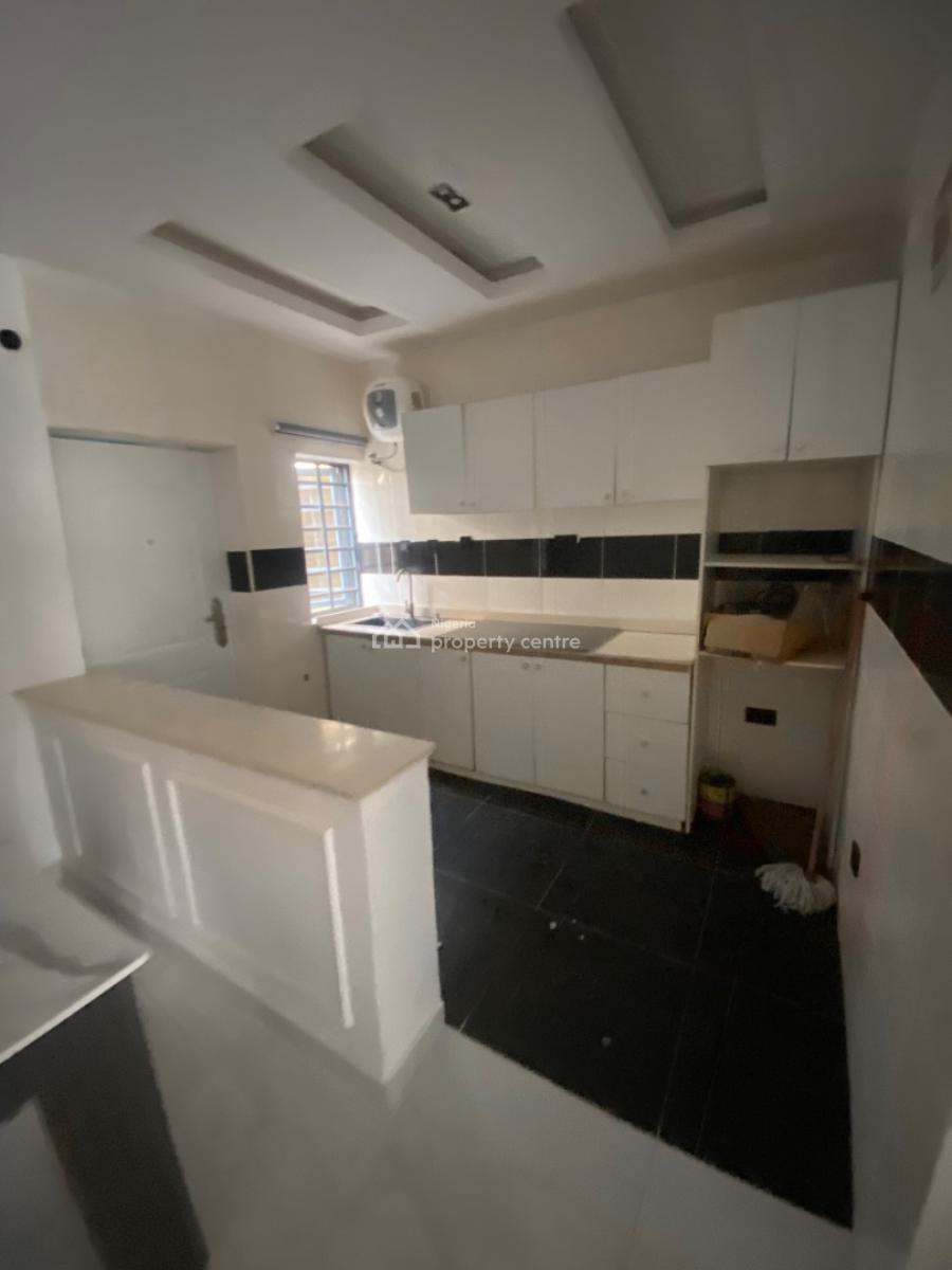 Distress 2 Bedroom Terrace Duplex, Sangotedo, Ajah, Lagos, Terraced Duplex for Sale