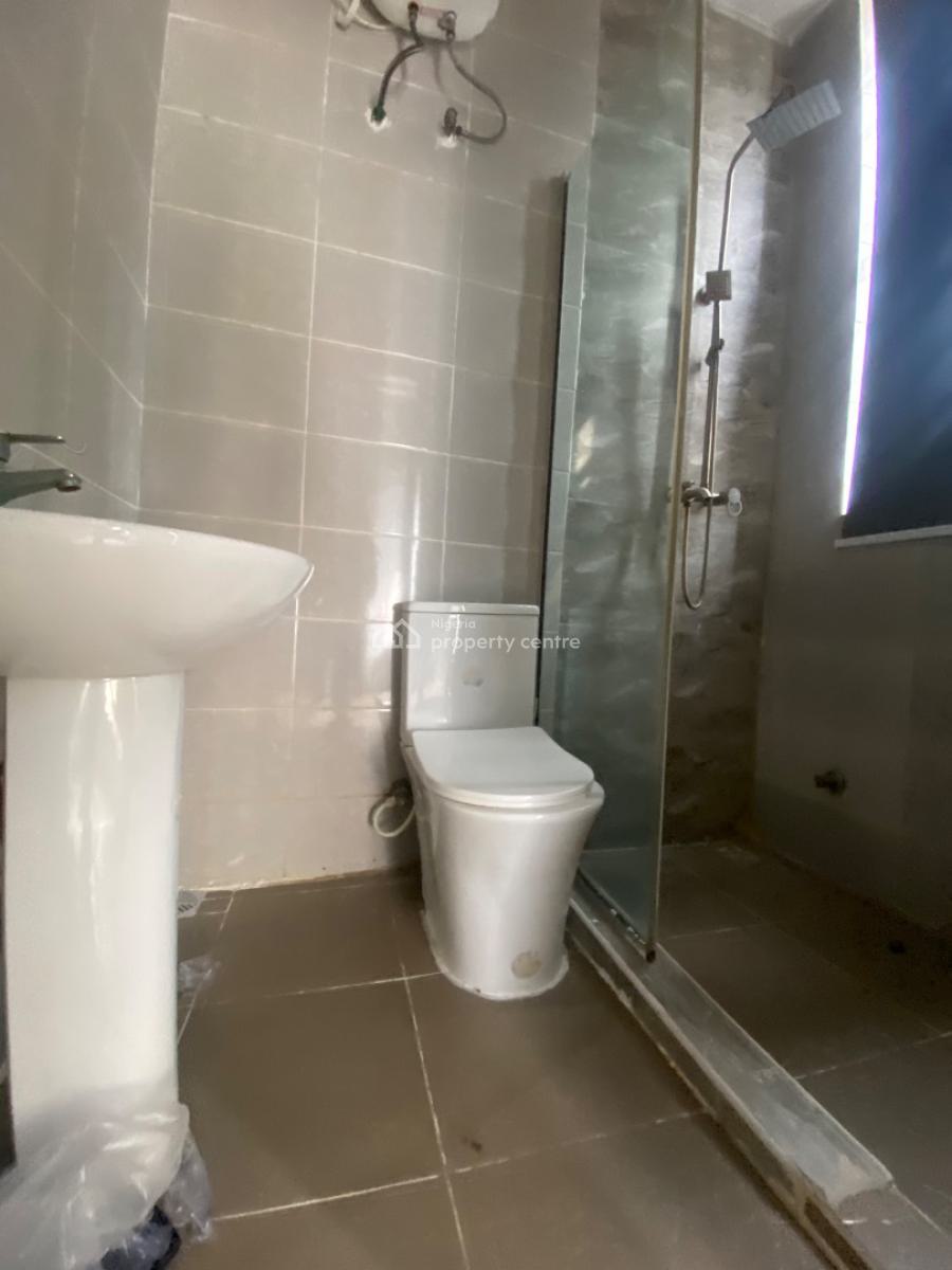 Distress 2 Bedroom Terrace Duplex, Sangotedo, Ajah, Lagos, Terraced Duplex for Sale