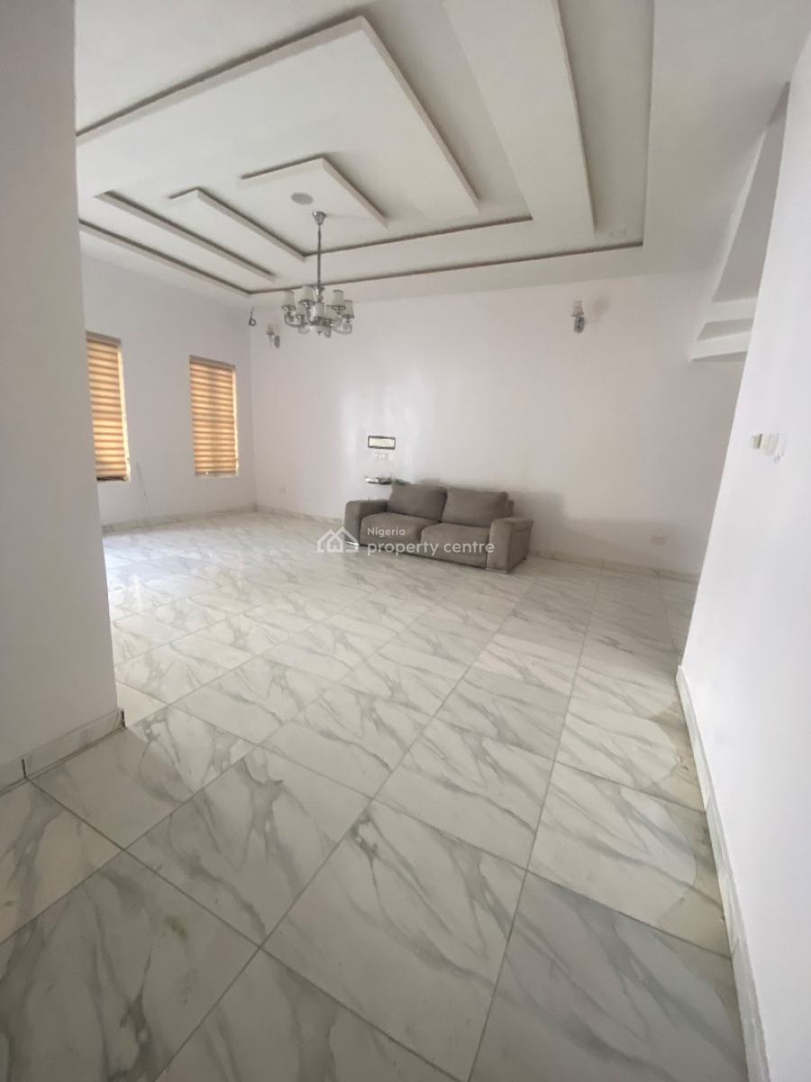 Spacious Studio Apartment Well Ventilated with Personal Kitchen, Ikota - Gra, Lekki, Lagos, Self Contain (single Rooms) for Rent