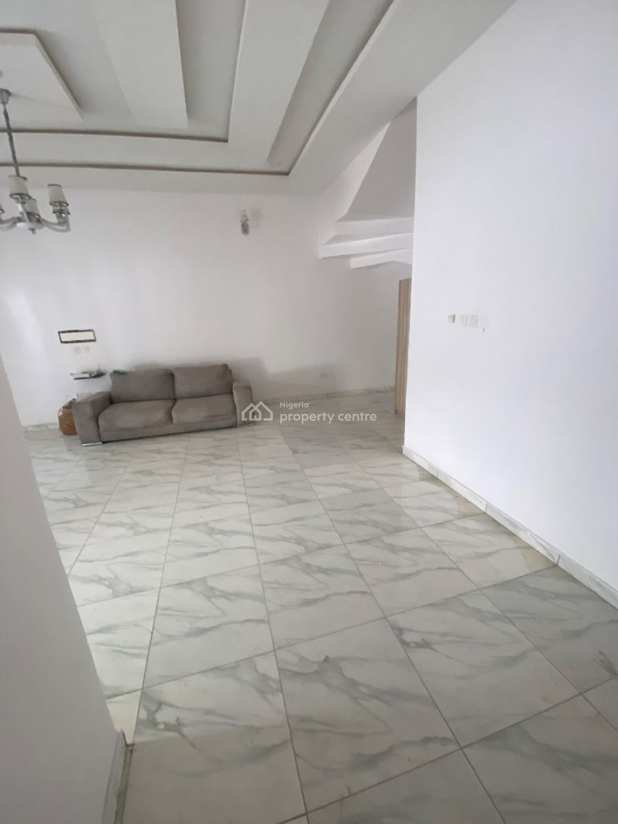 Spacious Studio Apartment Well Ventilated with Personal Kitchen, Ikota - Gra, Lekki, Lagos, Self Contain (single Rooms) for Rent