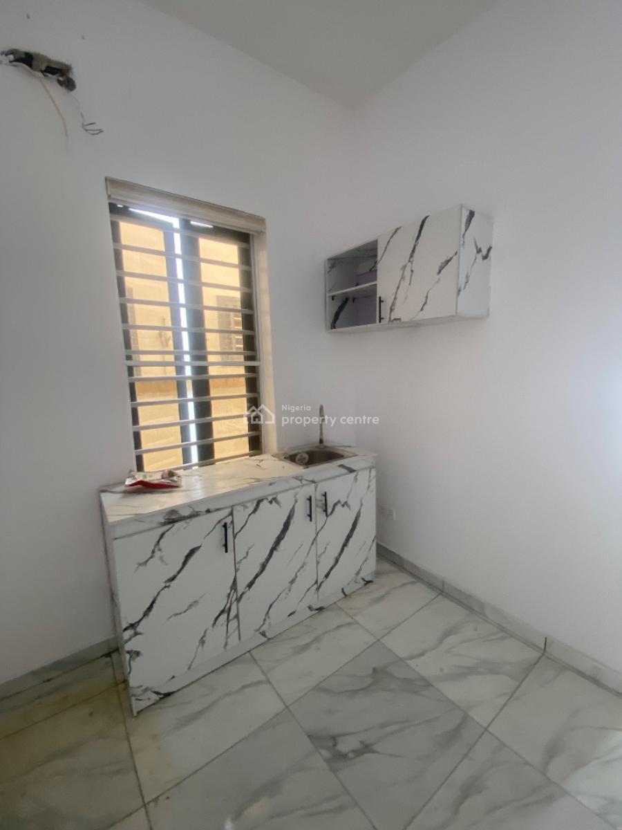 Spacious Studio Apartment Well Ventilated with Personal Kitchen, Ikota - Gra, Lekki, Lagos, Self Contain (single Rooms) for Rent