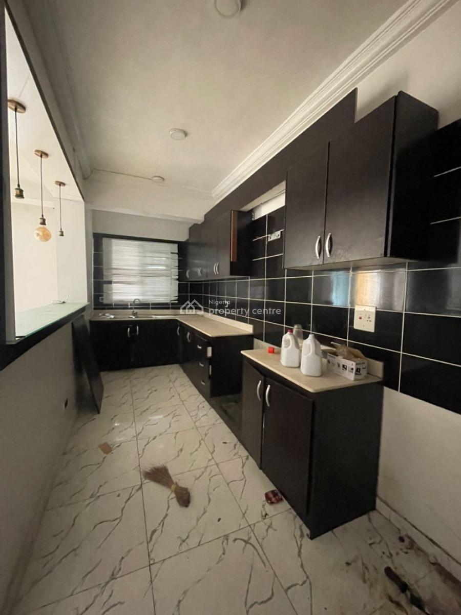 Cheapest 2 Bedroom Upstairs, Salem, Ikate, Lekki, Lagos, Flat / Apartment for Rent