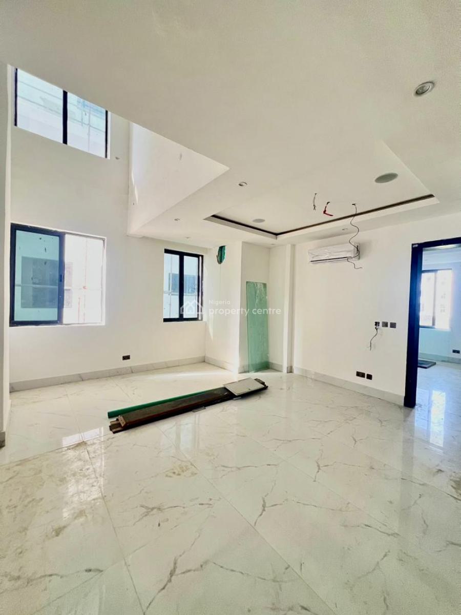 Modern & Spacious 4-bedroom Terrace with Bq, Swimming Pool & Gym, Banana Island, Ikoyi, Lagos, Terraced Duplex for Rent