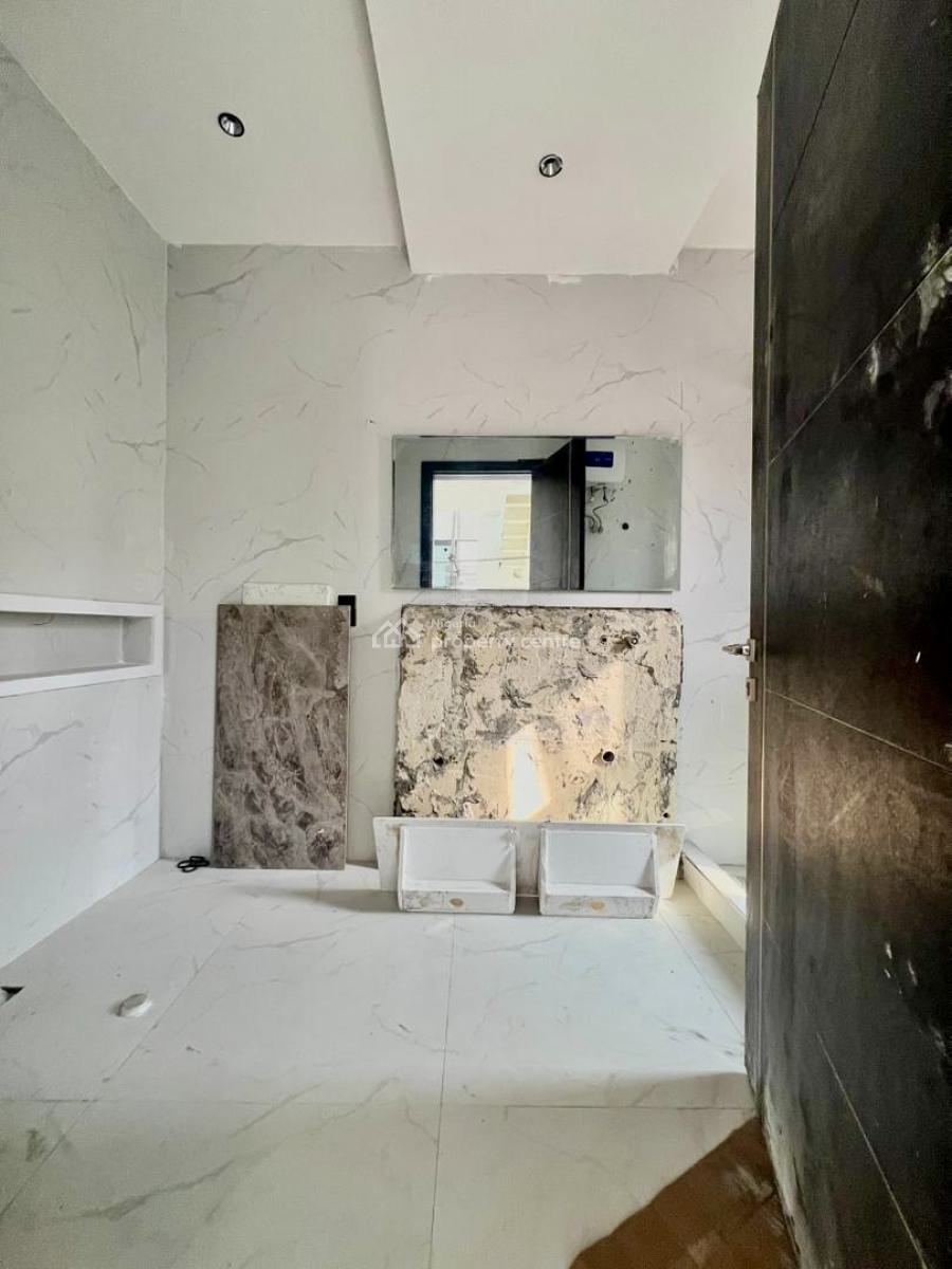 Modern & Spacious 4-bedroom Terrace with Bq, Swimming Pool & Gym, Banana Island, Ikoyi, Lagos, Terraced Duplex for Rent