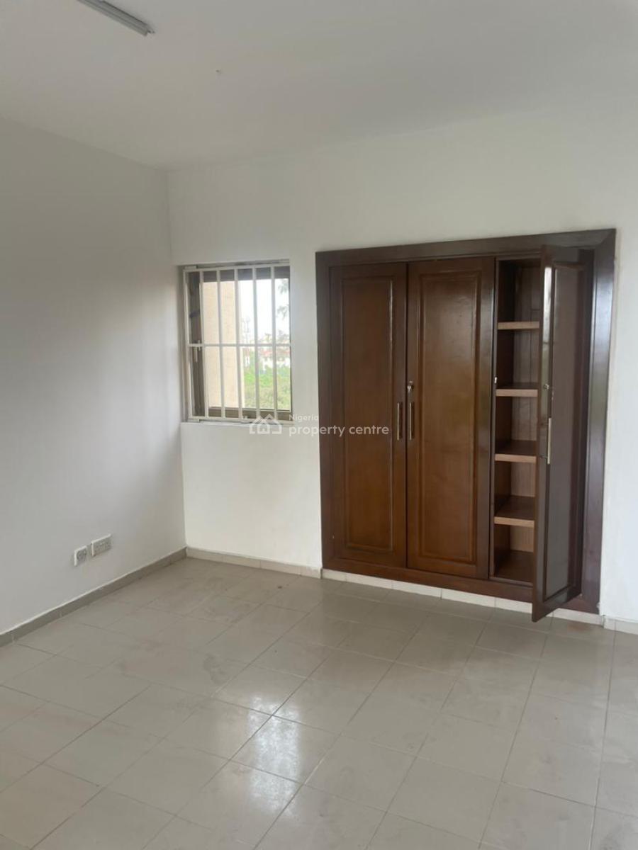 Spacious 3 Bedroom Apartment, Old Ikoyi, Ikoyi, Lagos, Flat / Apartment for Rent