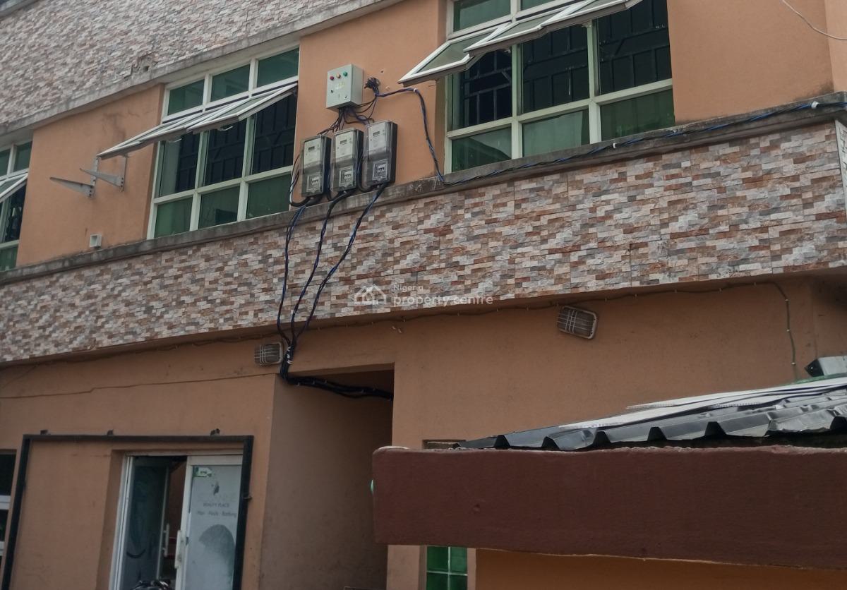 Commercial Open Space (84sqm) Upstairs with 2 Toilets Very Accessible, Chevron Axis, Lekki, Lagos, Commercial Property for Rent