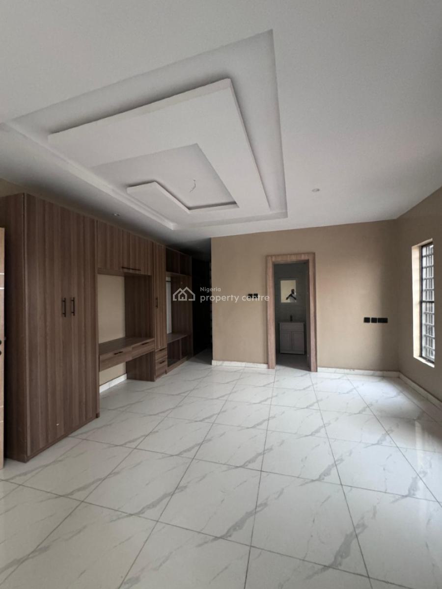 4 Bedroom Pent House Furnished with Air Conditioners, Engr. Lere Adigun Gra., Ibadan, Oyo, House for Rent