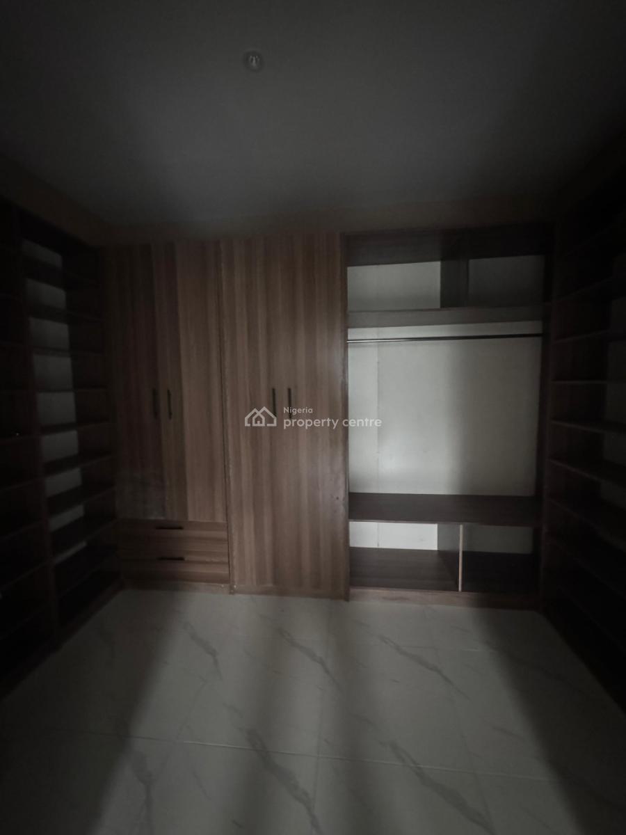 4 Bedroom Pent House Furnished with Air Conditioners, Engr. Lere Adigun Gra., Ibadan, Oyo, House for Rent