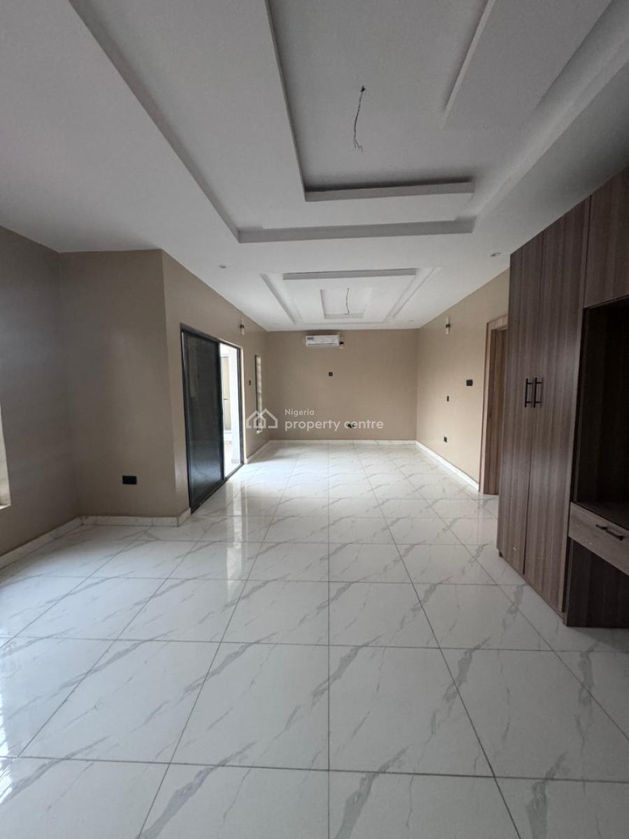 4 Bedroom Pent House Furnished with Air Conditioners, Engr. Lere Adigun Gra., Ibadan, Oyo, House for Rent