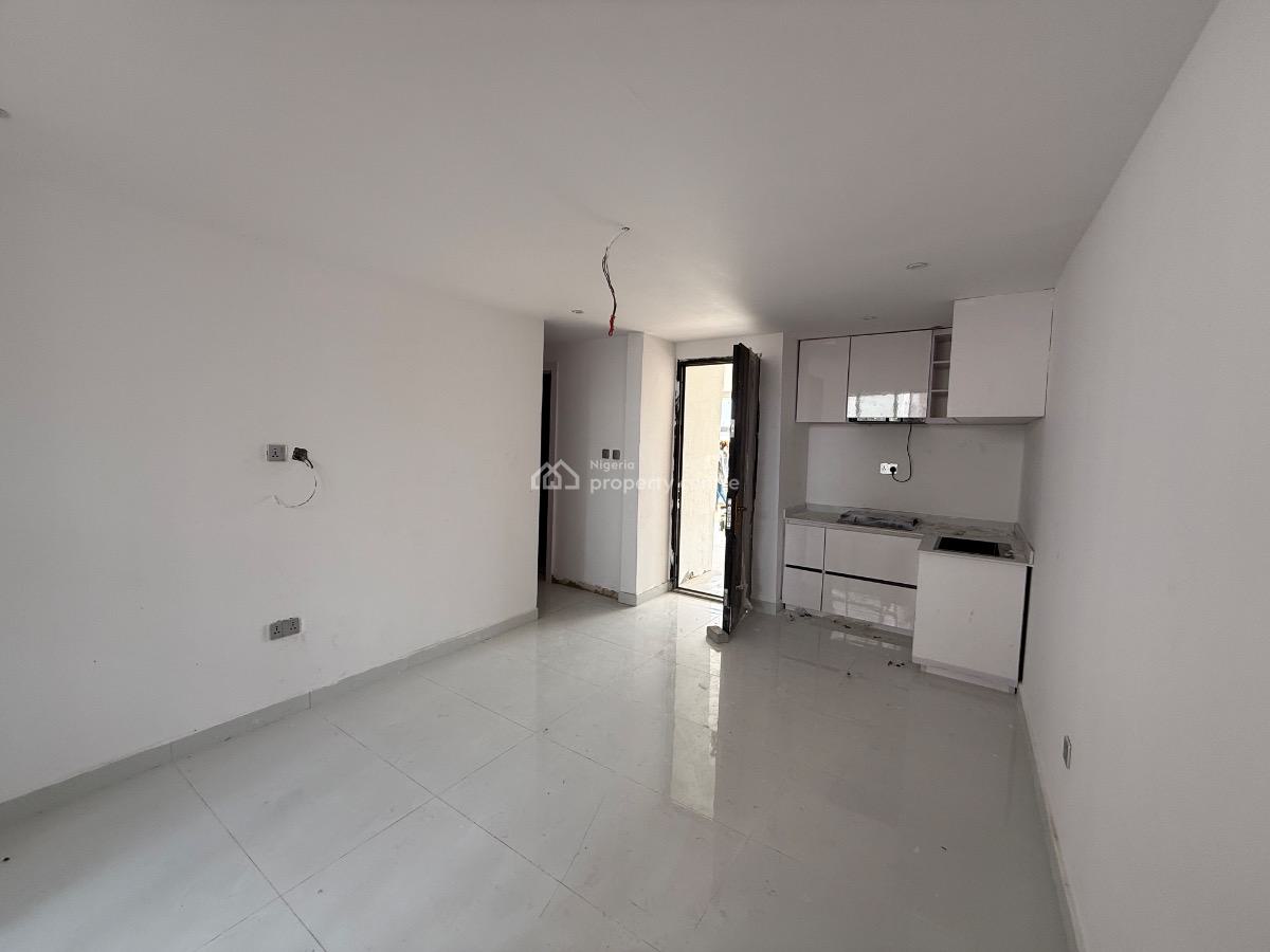 Serviced 1bedroom Flat with Swimming Pool  for Distress, Ologolo, Lekki, Lagos, Block of Flats for Sale