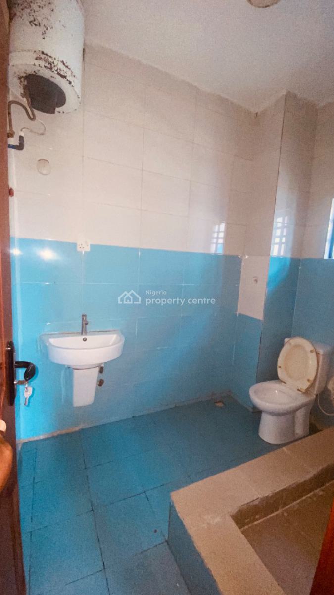 a Standard 3 Bedroom Apartment with a Room Bq, Oba Elegushi Housing Estate Mobil Road, Lekki, Lagos, Flat / Apartment for Rent