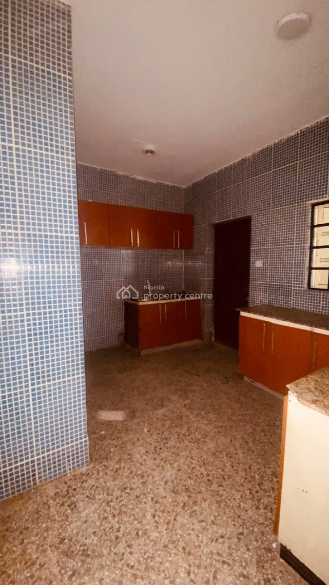 a Standard 3 Bedroom Apartment with a Room Bq, Oba Elegushi Housing Estate Mobil Road, Lekki, Lagos, Flat / Apartment for Rent