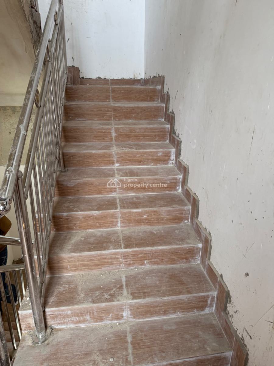 Serviced 2 Bedroom Flat with Swimming Pool  Available for Distress, Ologolo, Lekki, Lagos, Block of Flats for Sale