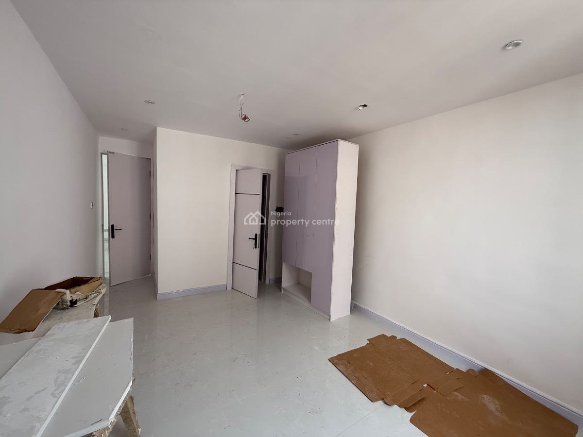 Serviced 2 Bedroom Flat with Swimming Pool  Available for Distress, Ologolo, Lekki, Lagos, Block of Flats for Sale