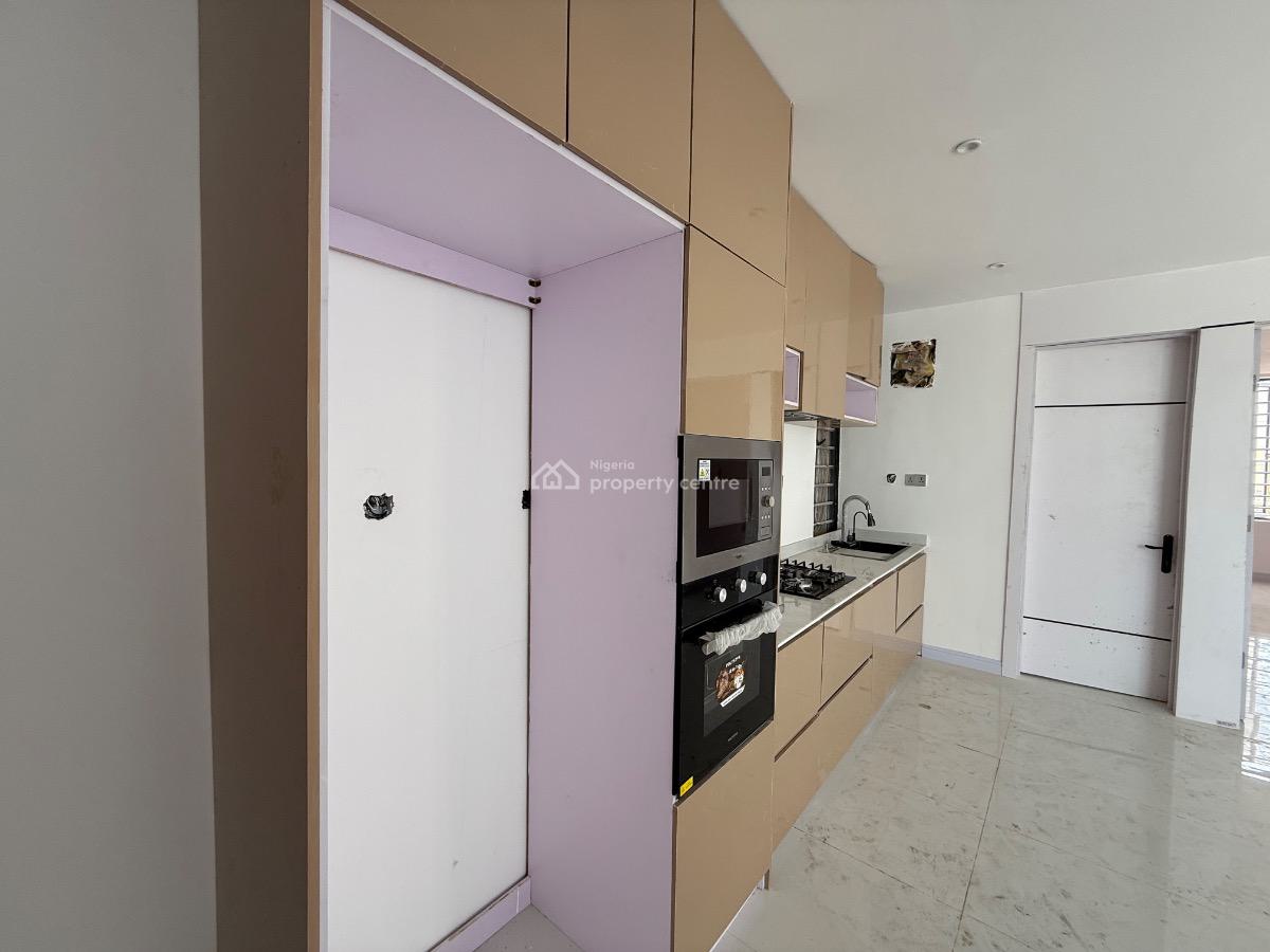 Serviced 2 Bedroom Flat with Swimming Pool  Available for Distress, Ologolo, Lekki, Lagos, Block of Flats for Sale