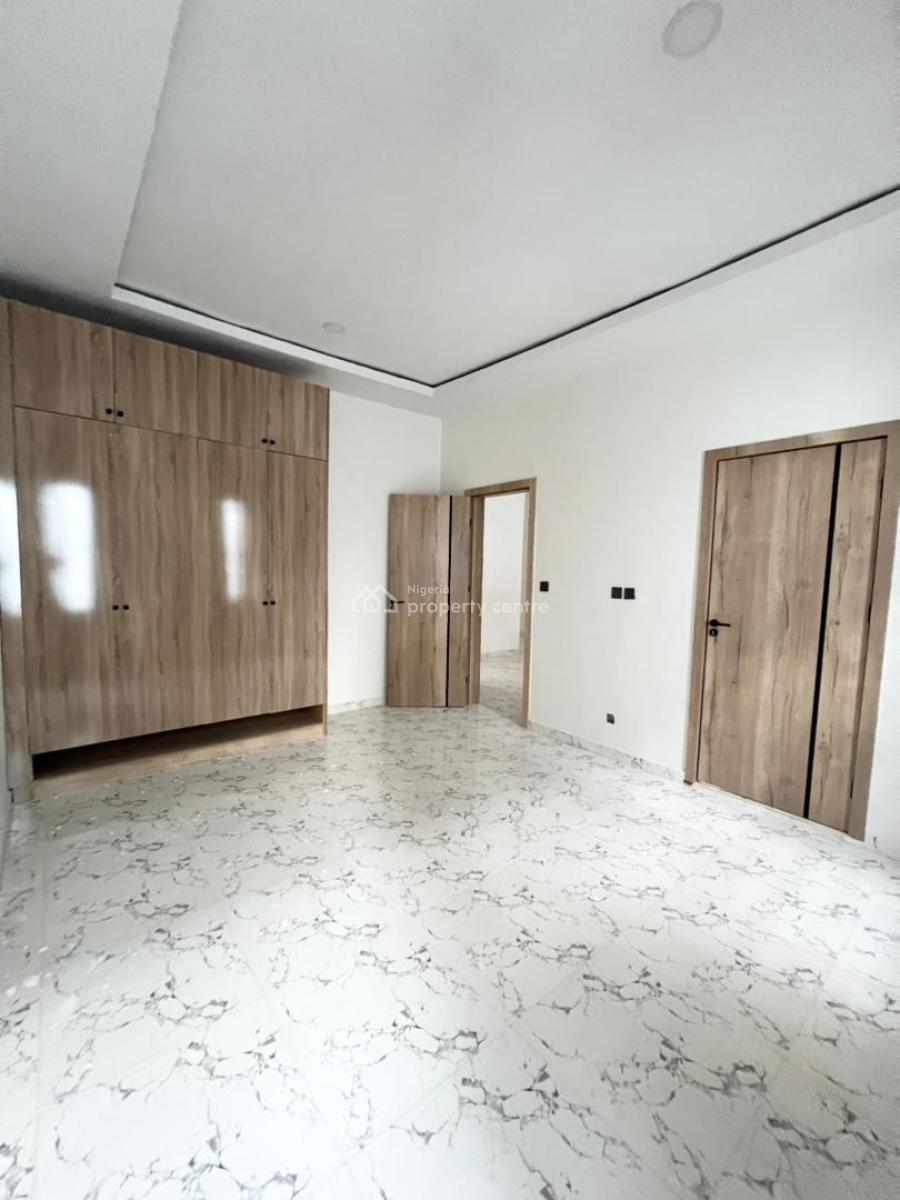 Modern 4 Bedroom Terrace Duplex with Pool, Gym in a Secure Estate, Lekki, Lagos, Terraced Duplex for Sale