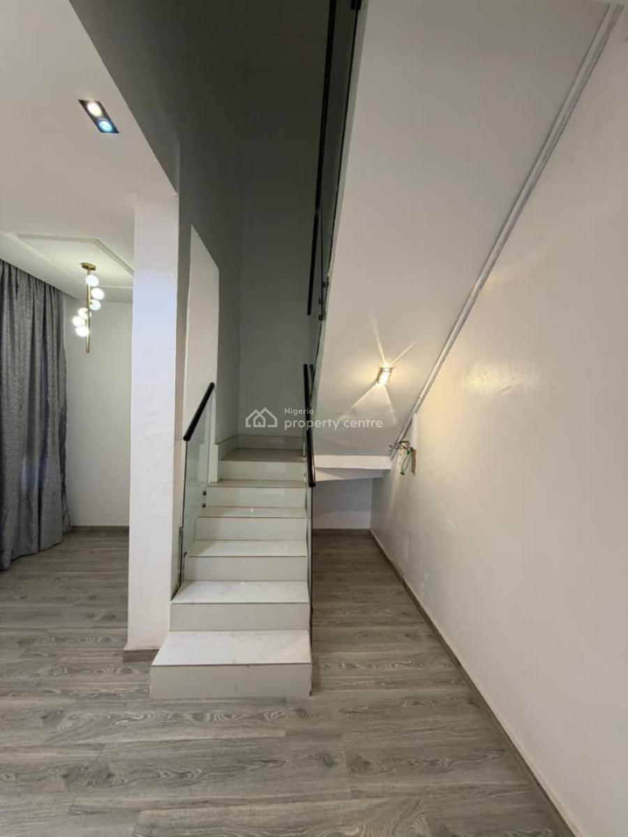 a 4 Bedroom Semi Detached Duplex, Carlton Gate Estate, Akobo., Ibadan, Oyo, House for Sale