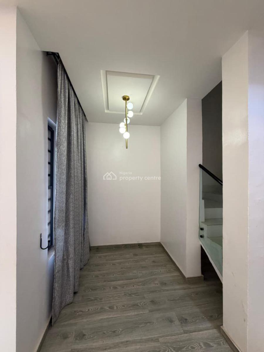 a 4 Bedroom Semi Detached Duplex, Carlton Gate Estate, Akobo., Ibadan, Oyo, House for Sale