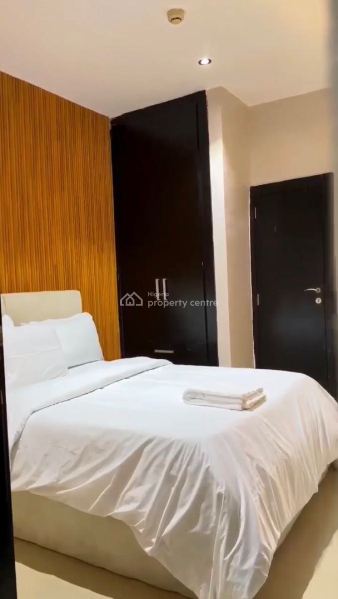 Luxurious Premium 3 Bedroom with Swimming Pool and Snooker Board, Banana Island, Ikoyi, Lagos, Flat / Apartment Short Let