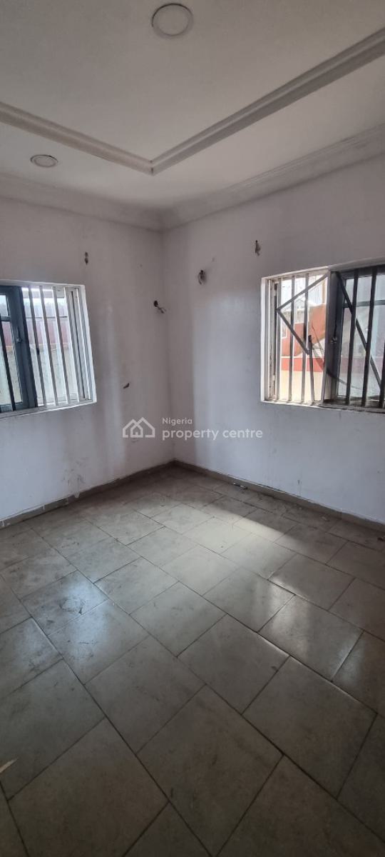 Well Maintained 2brm Flat All Ensuite with Visitor Toilet, Okun-ajah Eti-osa, Lekki, Lagos, Flat / Apartment for Rent