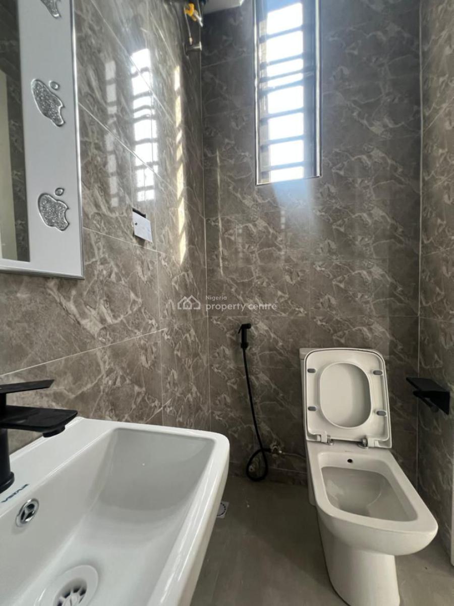 2 Bedrooms Flats, Ologolo Estate, Lekki, Lagos, Flat / Apartment for Sale