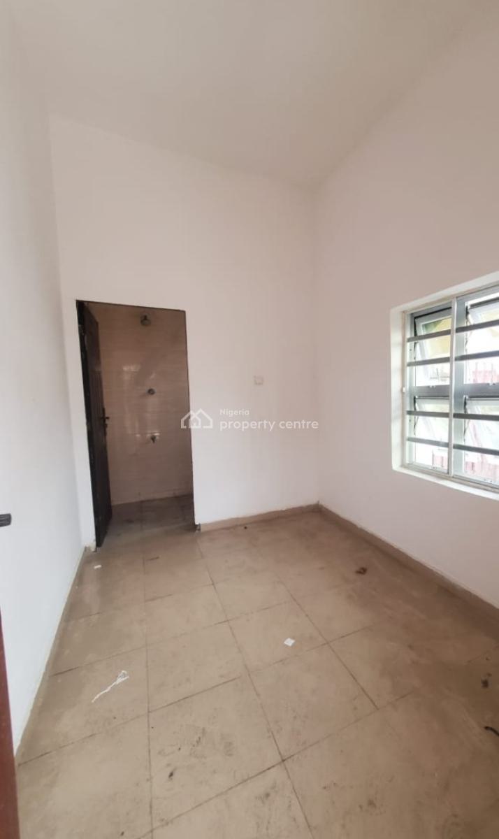 a Spacious Bq in a Serene Secure Estate Code to Access Estate, Lekki County, Lekki, Lagos, Self Contain (single Rooms) for Rent