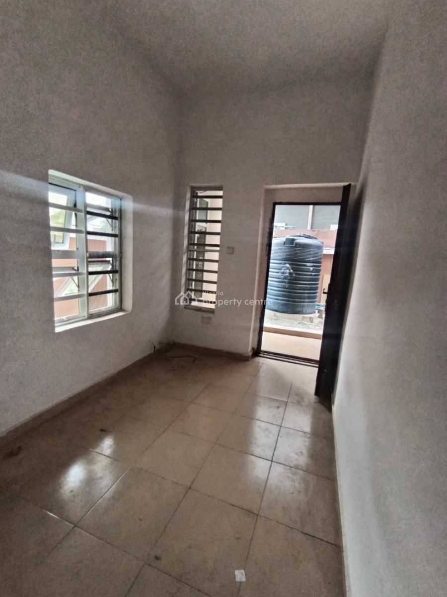a Spacious Bq in a Serene Secure Estate Code to Access Estate, Lekki County, Lekki, Lagos, Self Contain (single Rooms) for Rent