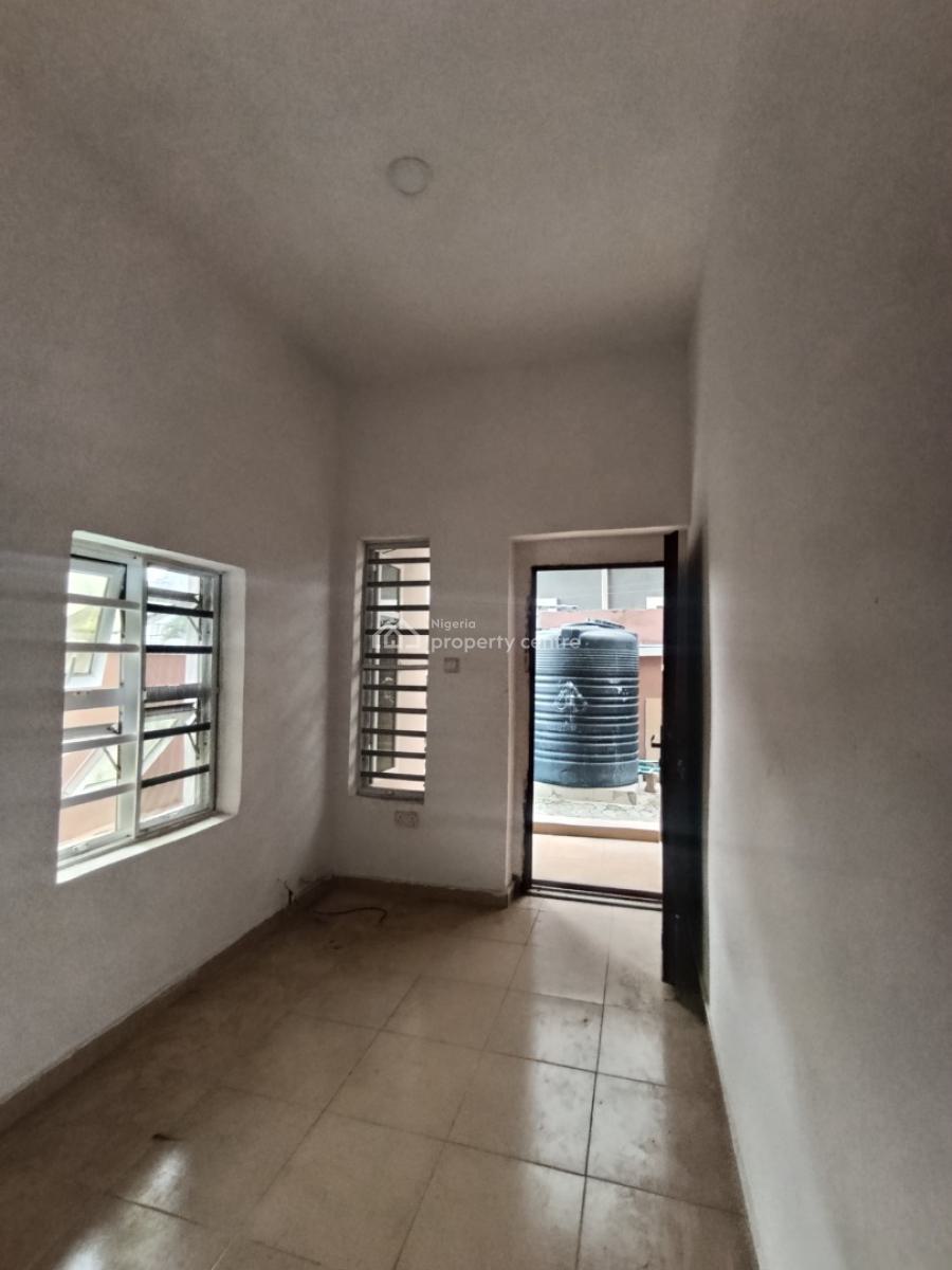 a Spacious Bq in a Serene Secure Estate Code to Access Estate, Lekki County, Lekki, Lagos, Self Contain (single Rooms) for Rent