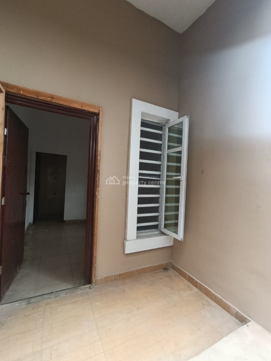 a Spacious Bq in a Serene Secure Estate Code to Access Estate, Lekki County, Lekki, Lagos, Self Contain (single Rooms) for Rent