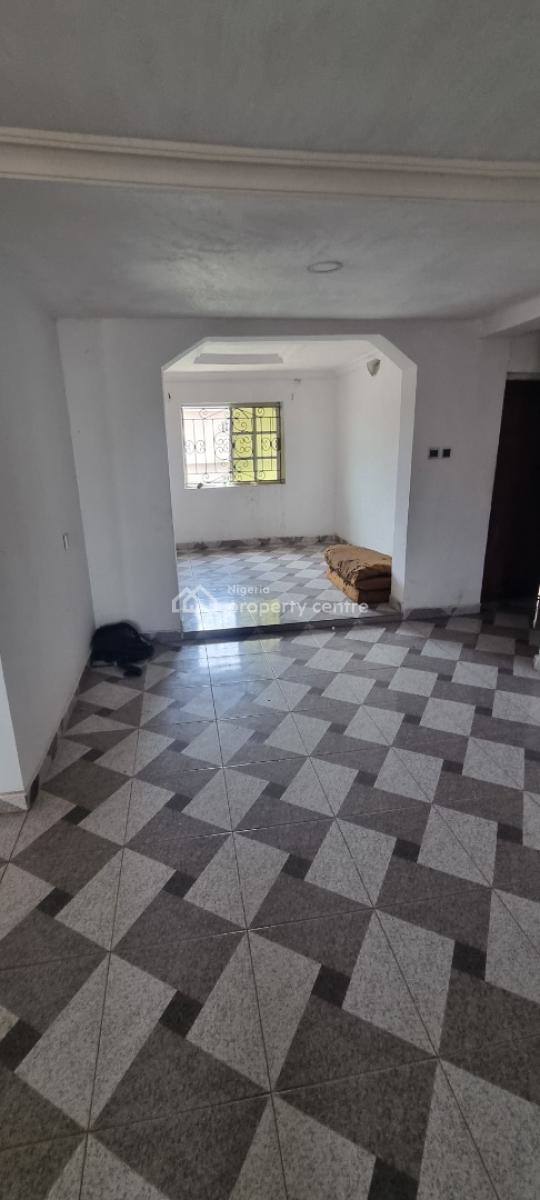 Spacious 3brm Flat, Okun-ajah Eti-osa, Lekki, Lagos, Flat / Apartment for Rent