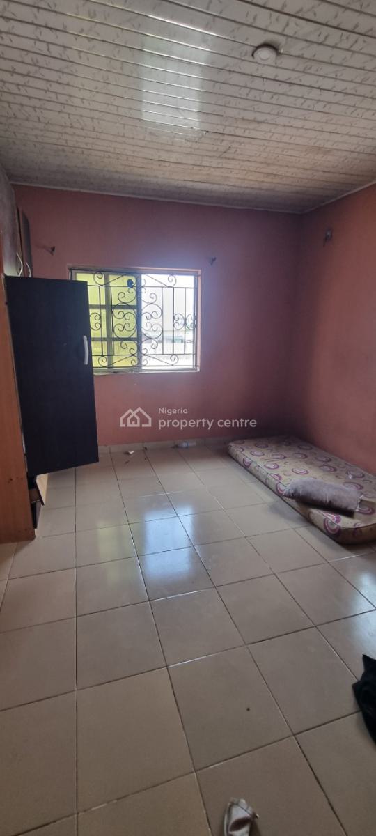 Spacious 3brm Flat, Okun-ajah Eti-osa, Lekki, Lagos, Flat / Apartment for Rent