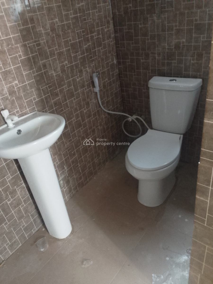 Brand New 2 Bedroom Flat, Royal Garden Estate Golf, Lakowe, Ibeju Lekki, Lagos, Flat / Apartment for Rent