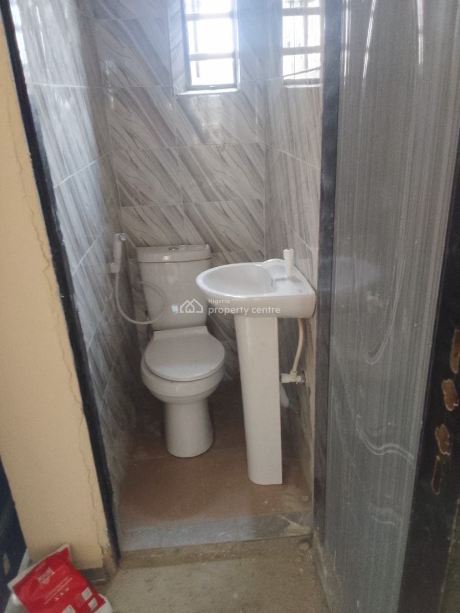 Brand New 2 Bedroom Flat, Royal Garden Estate Golf, Lakowe, Ibeju Lekki, Lagos, Flat / Apartment for Rent