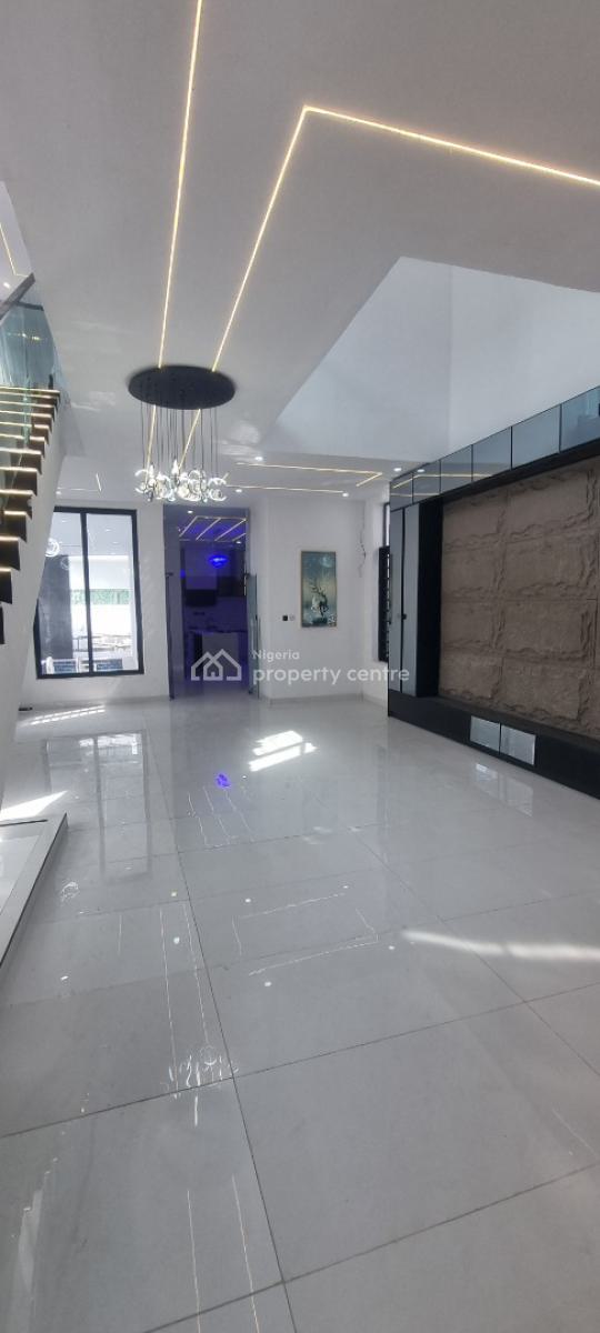 Very Large and Spacious Luxury 5 Bedroom Fully Detached Duplex, Lekki, Lagos, Detached Duplex for Sale
