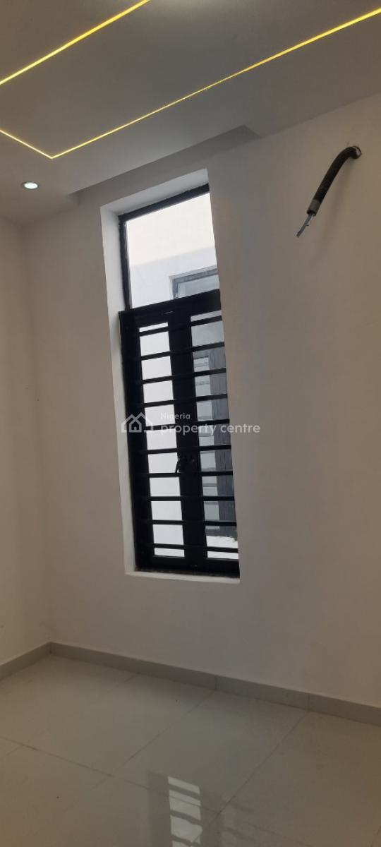 Very Large and Spacious Luxury 5 Bedroom Fully Detached Duplex, Lekki, Lagos, Detached Duplex for Sale