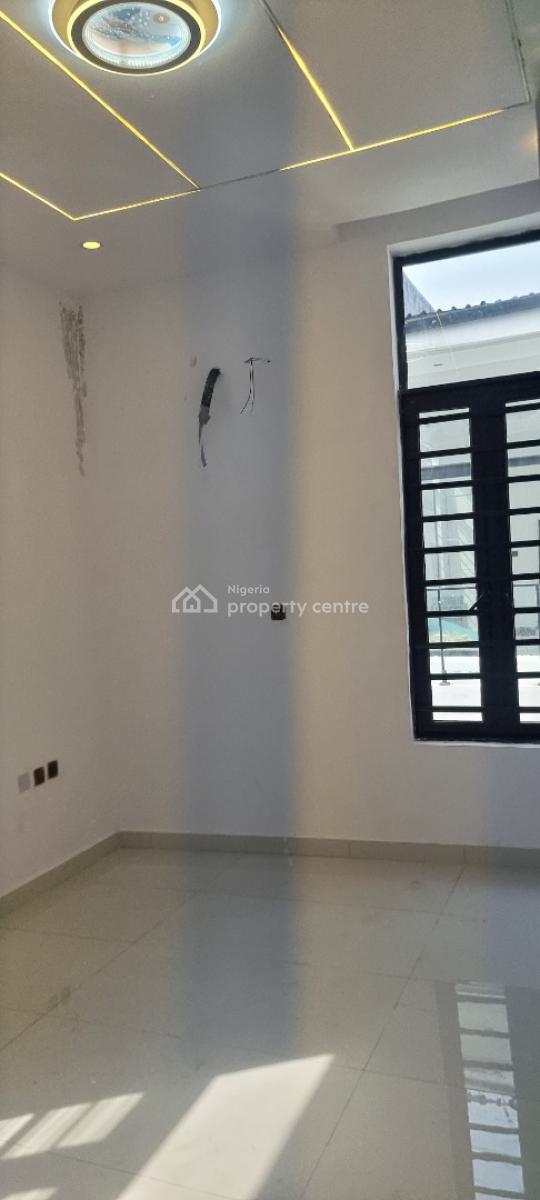 Very Large and Spacious Luxury 5 Bedroom Fully Detached Duplex, Lekki, Lagos, Detached Duplex for Sale