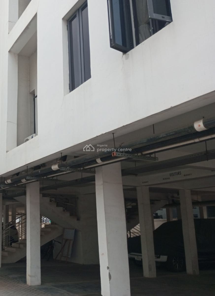 Magnificent, Clean and Spacious 3 Bedroom Flat Upstairs in a Secured Environment, Chevron, Lekki, Lagos, Flat / Apartment for Rent