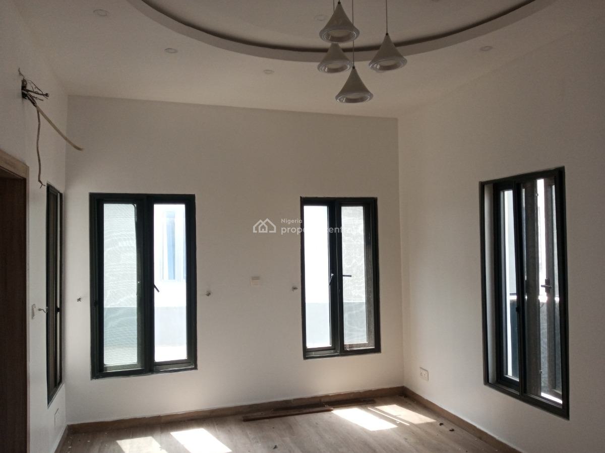 Magnificent, Clean and Spacious 3 Bedroom Flat Upstairs in a Secured Environment, Chevron, Lekki, Lagos, Flat / Apartment for Rent