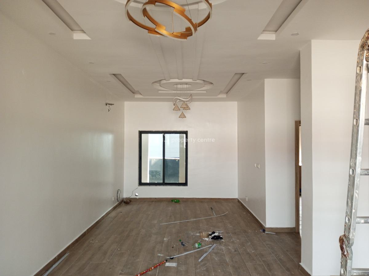 Magnificent, Clean and Spacious 3 Bedroom Flat Upstairs in a Secured Environment, Chevron, Lekki, Lagos, Flat / Apartment for Rent