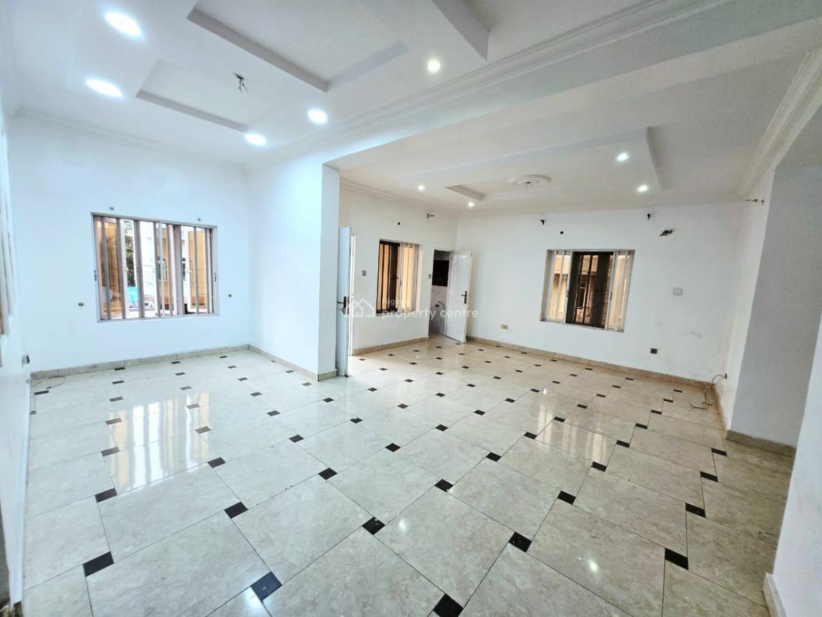 Newly Renovated 4-bedroom Bedroom Terrace Duplex, Osapa, Lekki, Lagos, Terraced Duplex for Rent