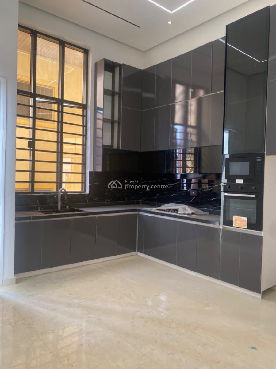 Luxury 3 Bedroom Apartment, Lekki Phase 1, Lekki, Lagos, Flat / Apartment for Sale