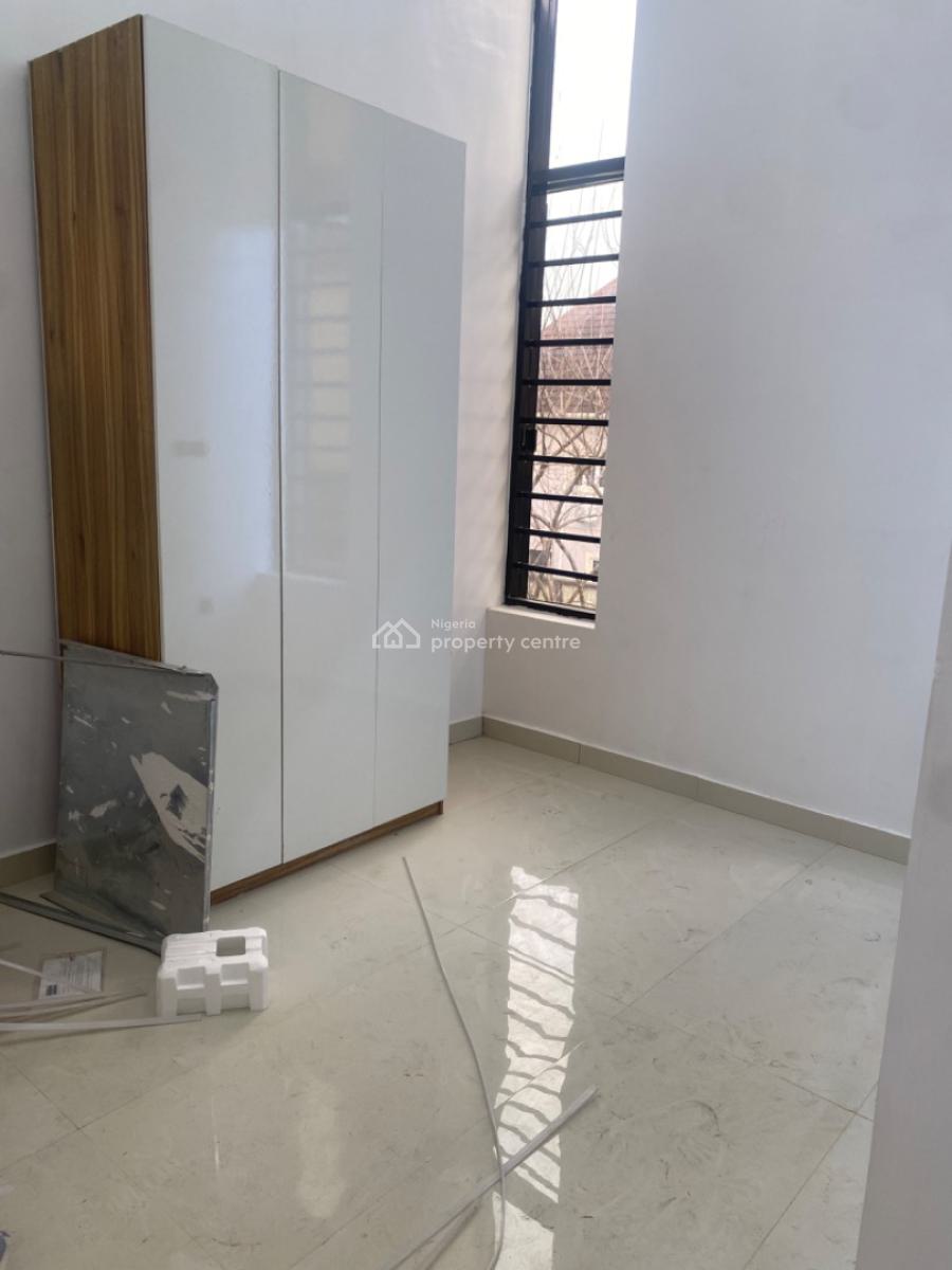 Luxury 3 Bedroom Apartment, Lekki Phase 1, Lekki, Lagos, Flat / Apartment for Sale