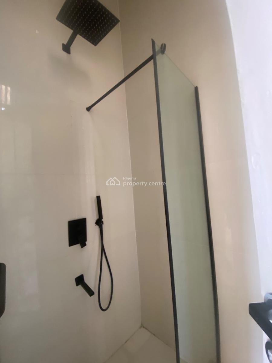 Luxury 3 Bedroom Apartment, Lekki Phase 1, Lekki, Lagos, Flat / Apartment for Sale