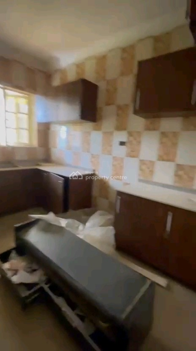 Very Spacious & Well-located 3 Bedroom Flat  for Immediate Occupation, Quarters Zone E, Apo, Abuja, Flat / Apartment for Rent