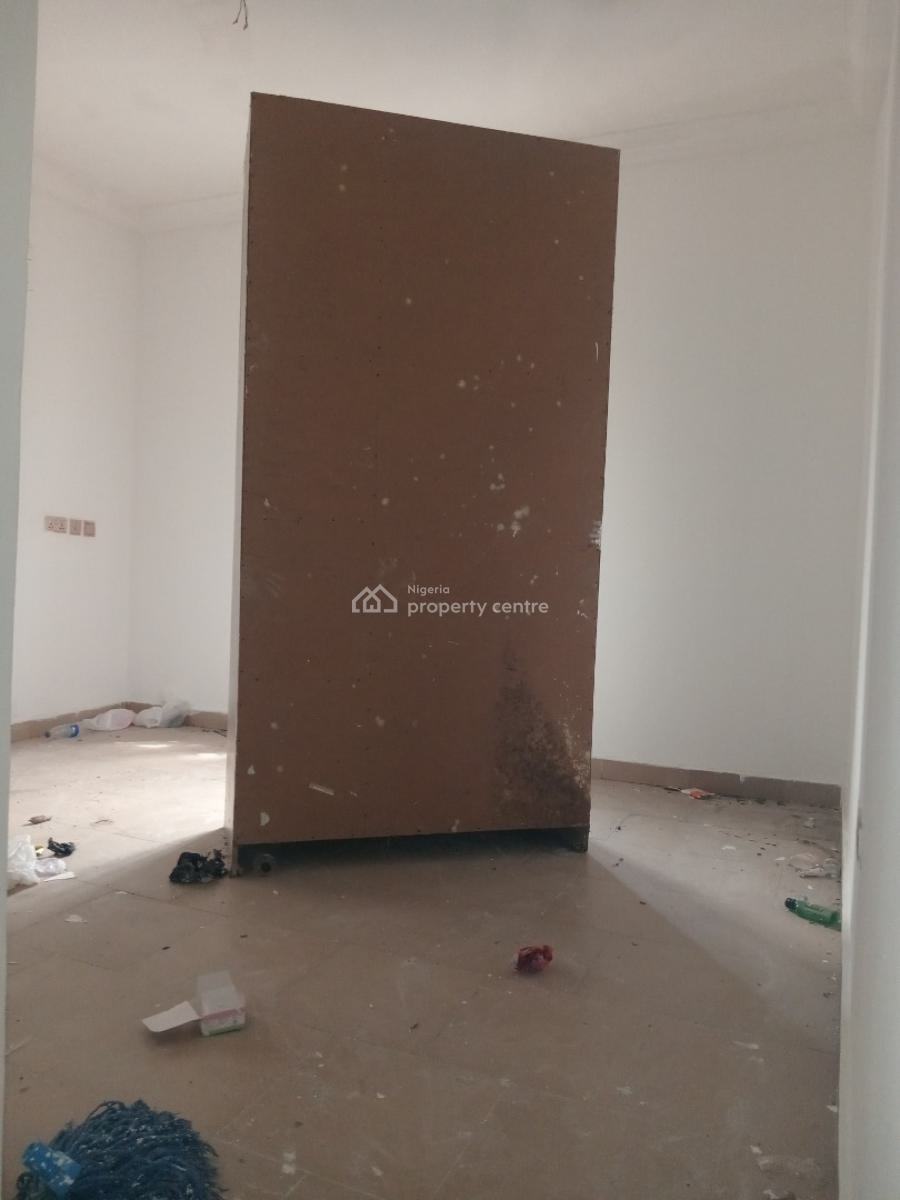 Spacious Room and Parlour Upstairs with 2 Toilet, Ogombo, Ajah, Lagos, Mini Flat (room and Parlour) for Rent