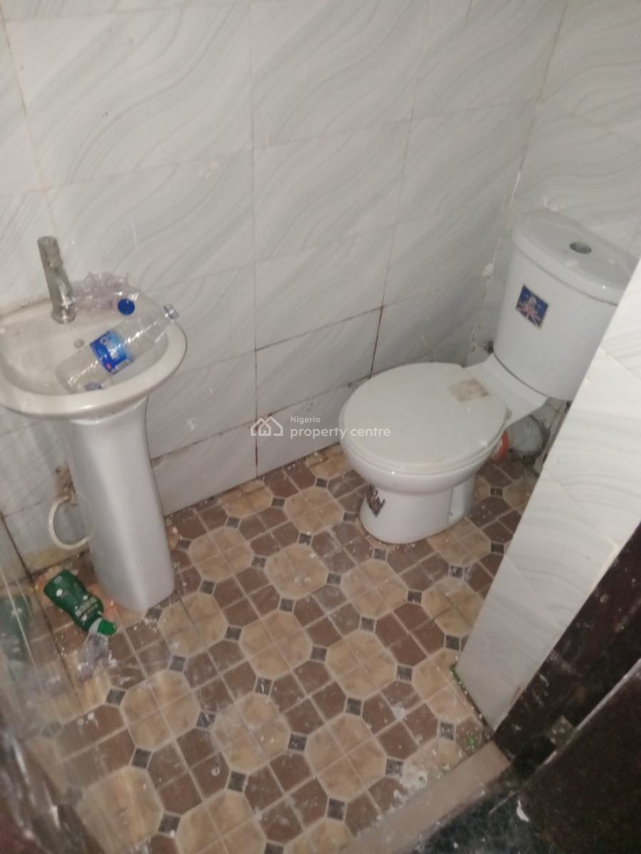 Spacious Room and Parlour Upstairs with 2 Toilet, Ogombo, Ajah, Lagos, Mini Flat (room and Parlour) for Rent