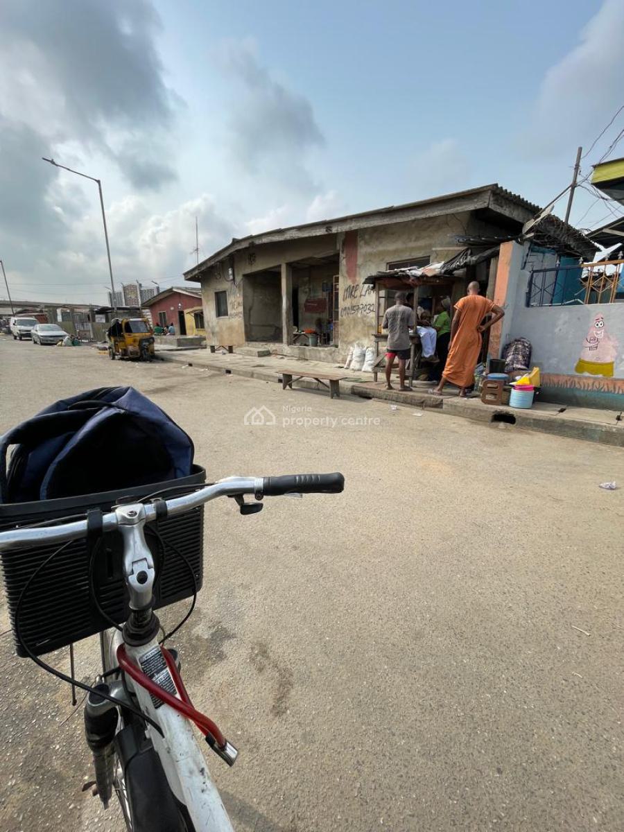Demolishable Bungalow on a Plot of Land on a Tarred Street in a Close, Off Olayinka Street, Ijesha, Surulere, Lagos, Detached Bungalow for Sale