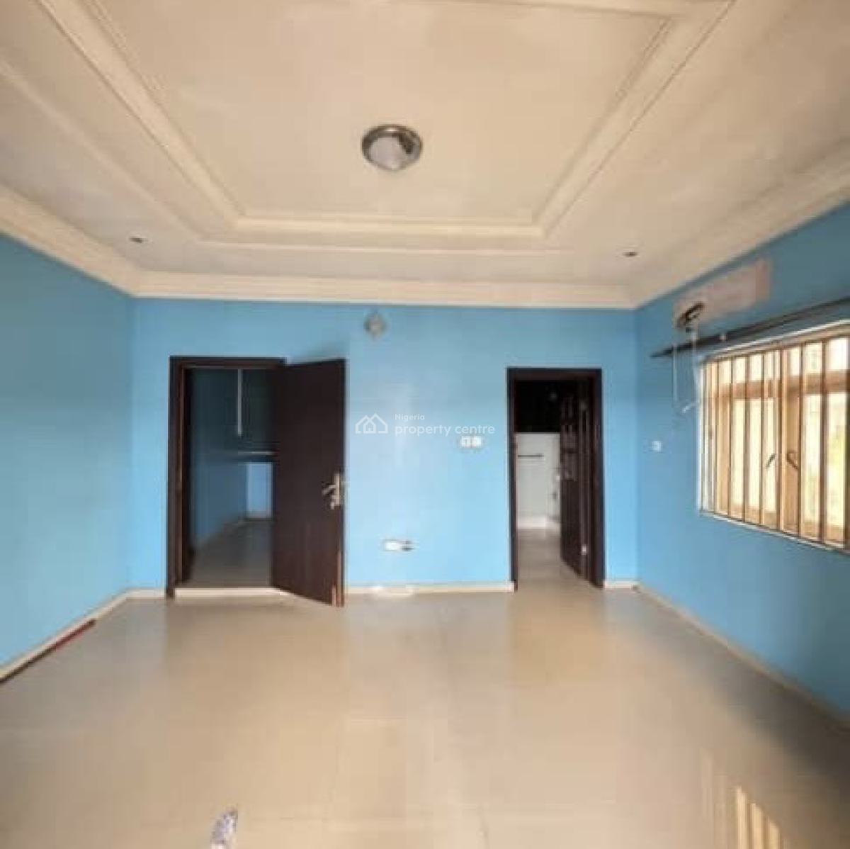 Well-maintained Spacious 5 Bedroom Semi-detached House with Bq, Ogunlana, Surulere, Lagos, Semi-detached Duplex for Sale